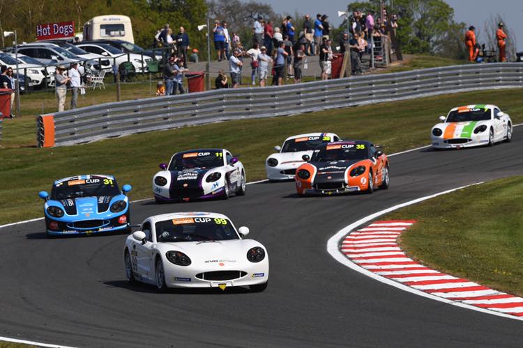 Ginetta G40 cars in action